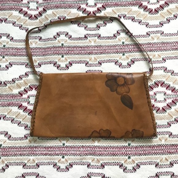 Vintage Hand Tooled  Leather Purse - Picture 11 of 13